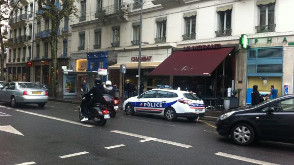 la bijouterie à l'heure du braquage