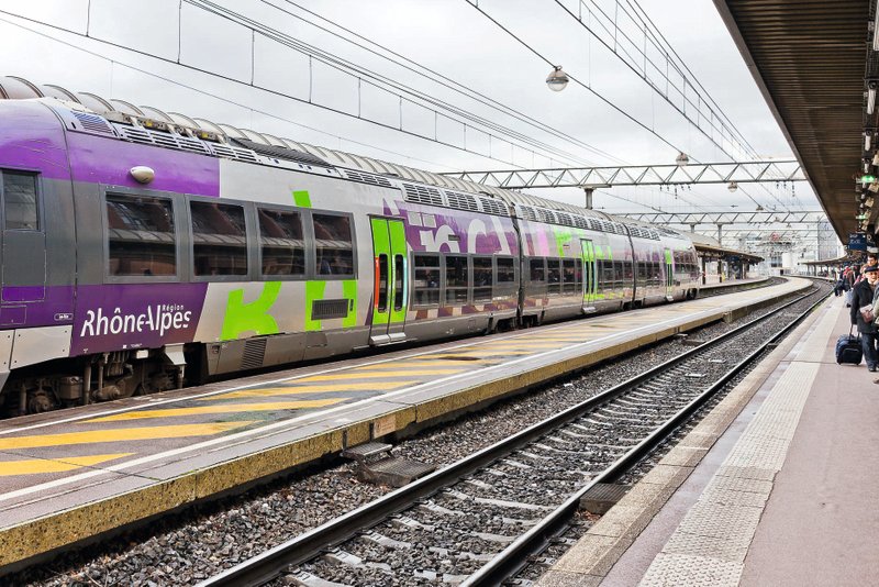 sharp slowdown in rail traffic between Lyon and Dijon