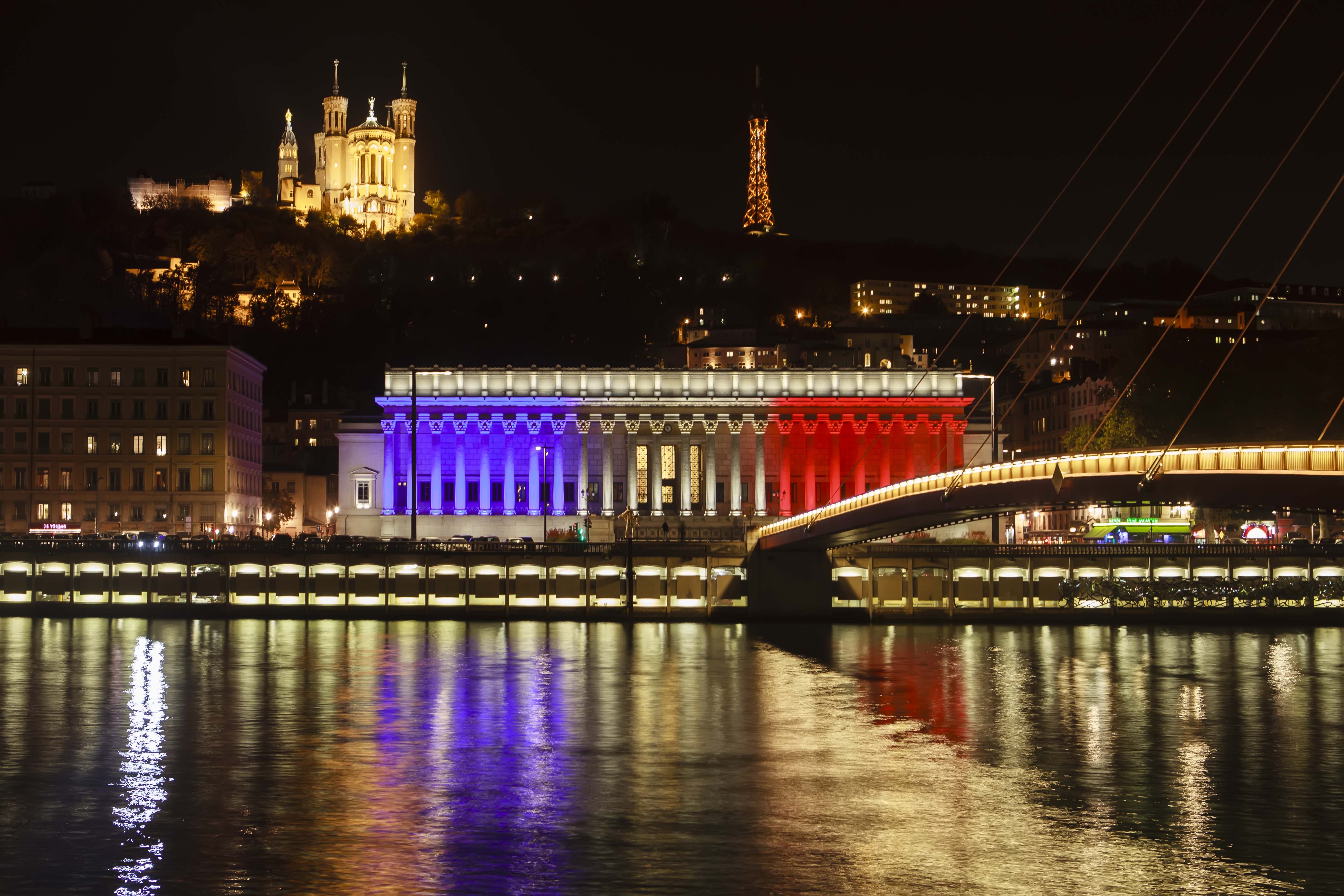 Lyon Lance Un Appel Pour Trouver Des Photos De La Ville De Nuit