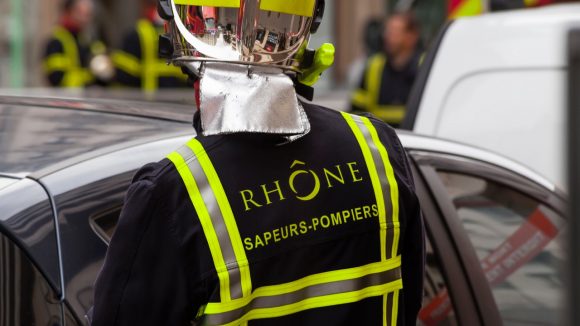 Lyon Plusieurs Personnes Evacuees Apres Un Incendie