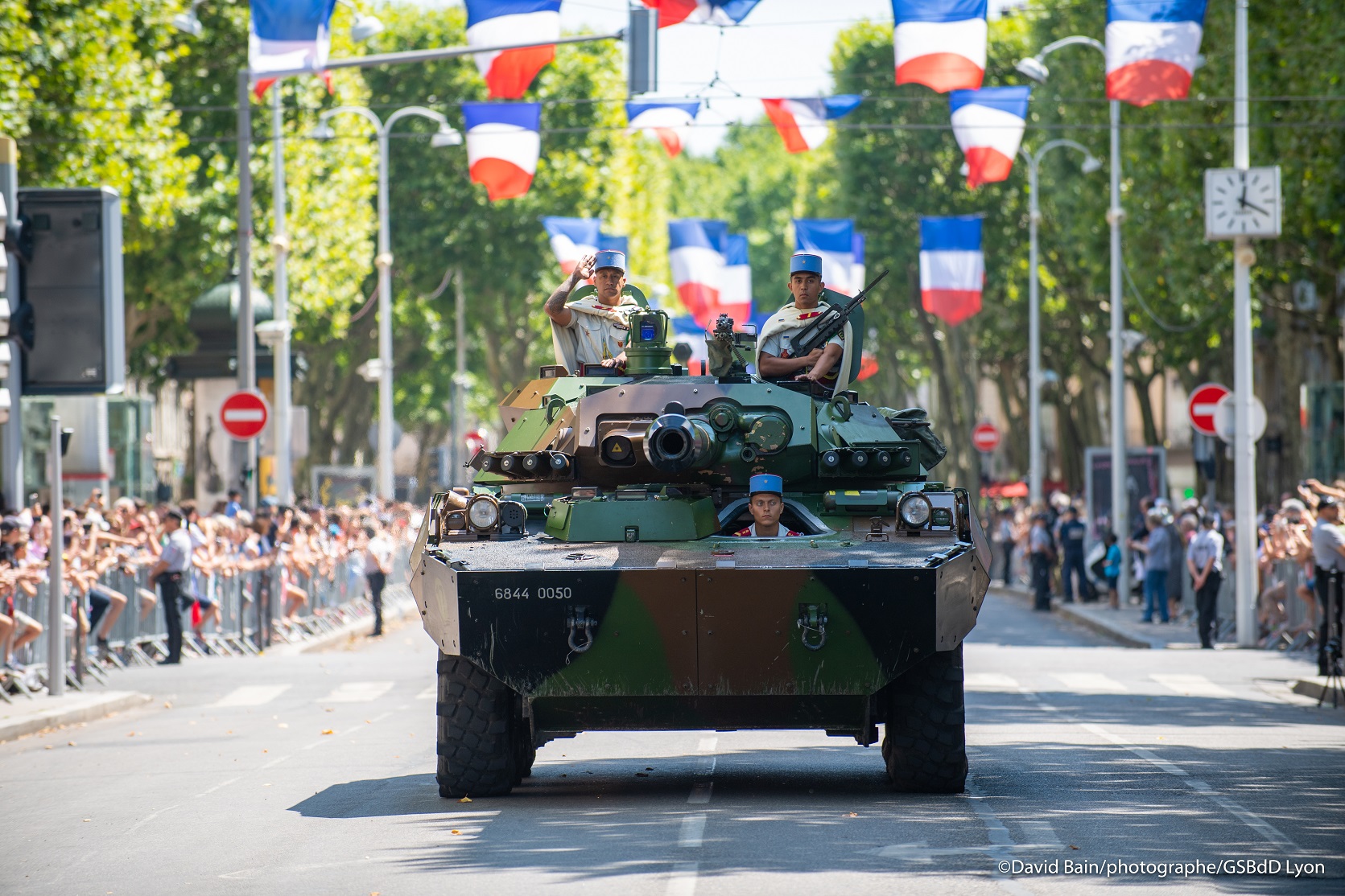 Lyon Le Defile Militaire Du 14 Juillet En Images