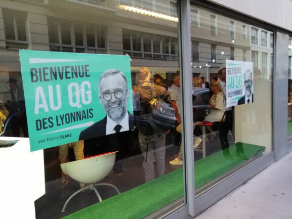 Le QG de campagne d'Etienne Blanc