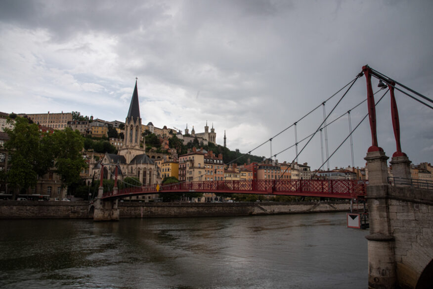 Lyon Le Departement Du Rhone Place En Vigilance Jaune Aux Orages Ce Soir [ 585 x 876 Pixel ]