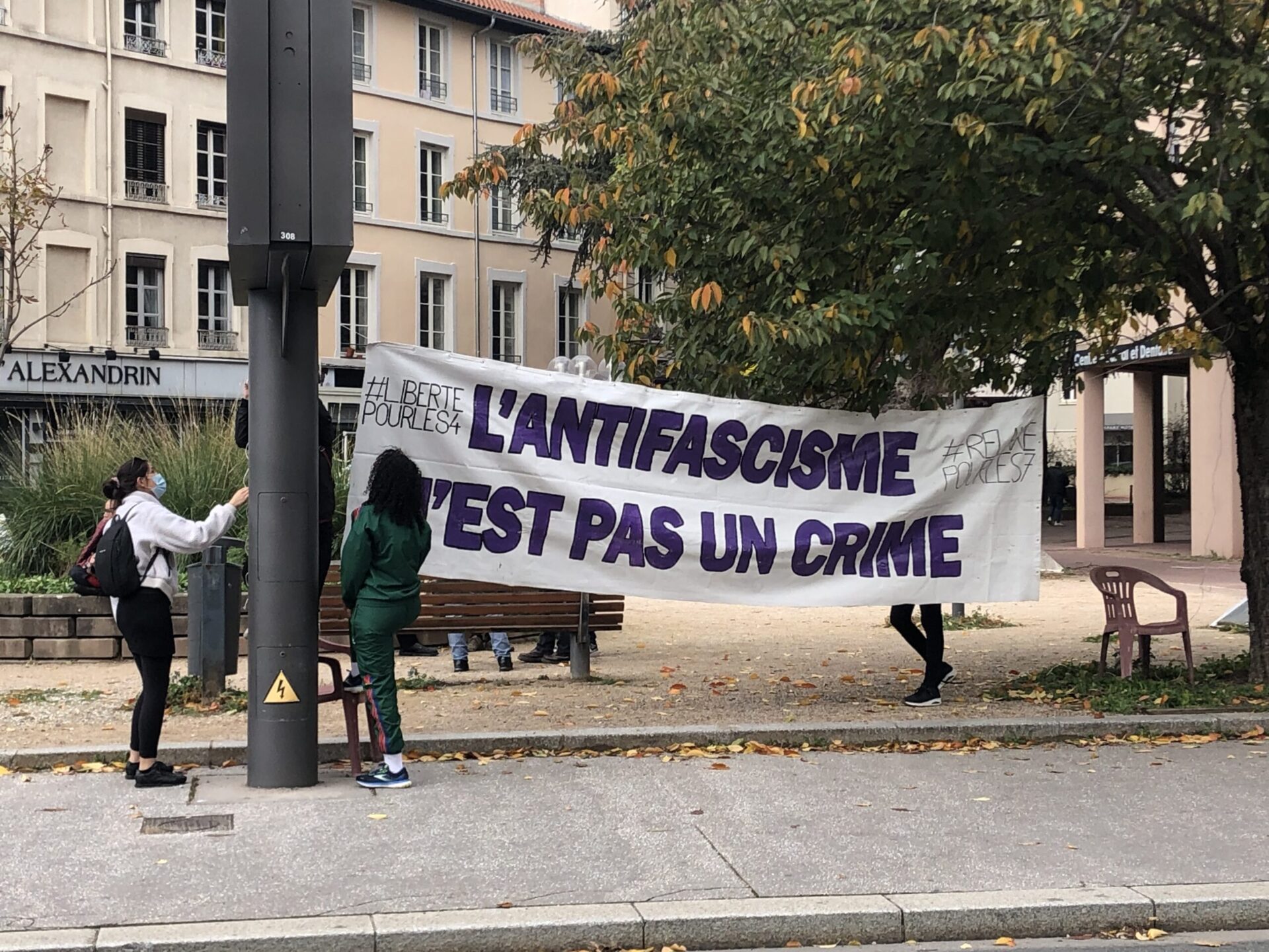 Place des Terreaux. Une manifestation en soutien au Groupe antifasciste  Lyon et environs (Gale) ce samedi