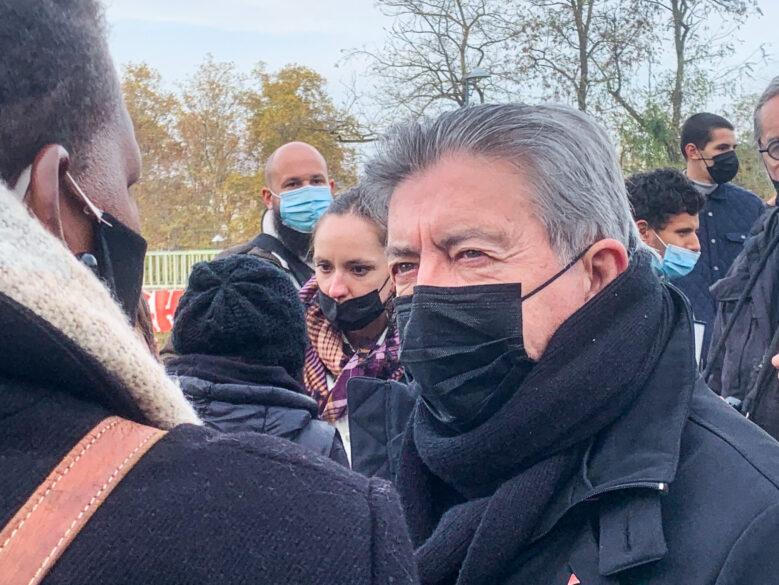 Jean-Luc Mélenchon campaigning in Bron on the theme of fuel poverty, report