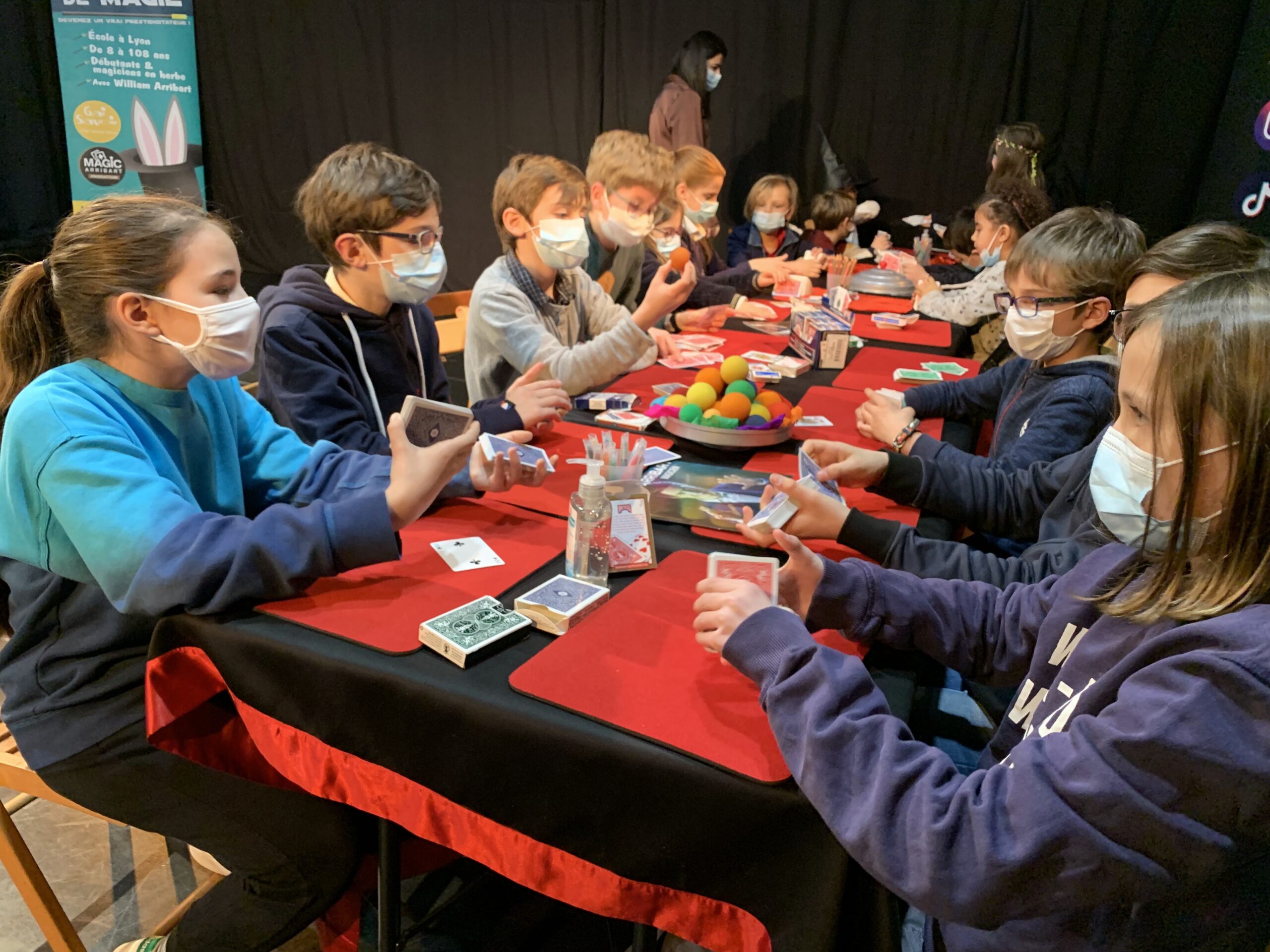 Cours de magie adultes sur Lyon - Ecole magique avec des professionnels