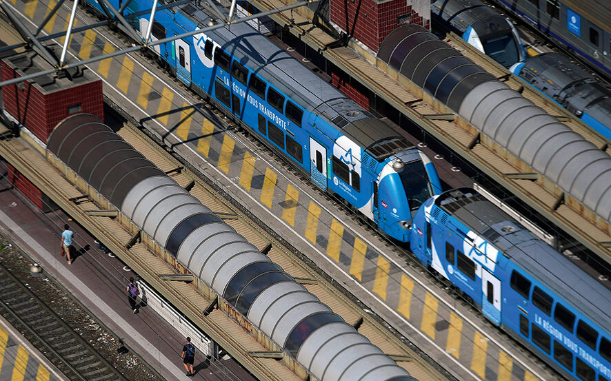 Train Accident Disrupts Rail Traffic at Lyon Railway Junction – October 26 Incident Updates