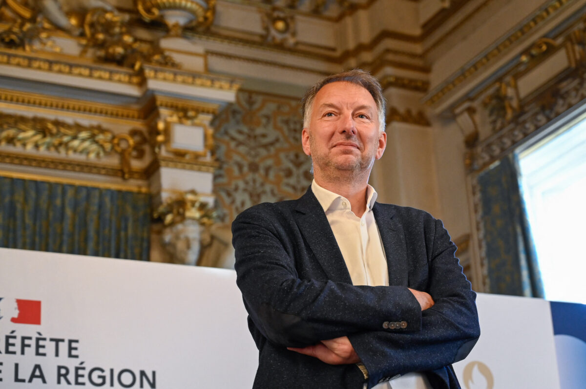 bruno bernard, président de la métropole de Lyon, à la préfecture du Rhône