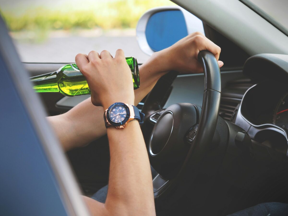 alcool au volant, conduite en état d'ivresse. Crédit : Pixabay