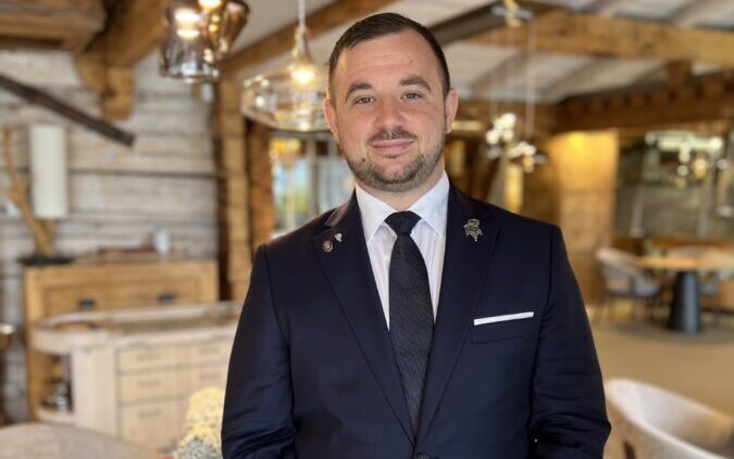 Bastien Debono, nommé meilleur sommelier de l'année