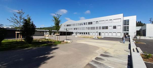 collège fontaines sur Saône @Grand Lyon